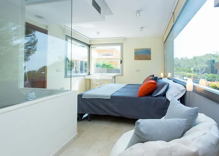 Limonium Deluxe With Private Pool, Tarracohomes Villa *